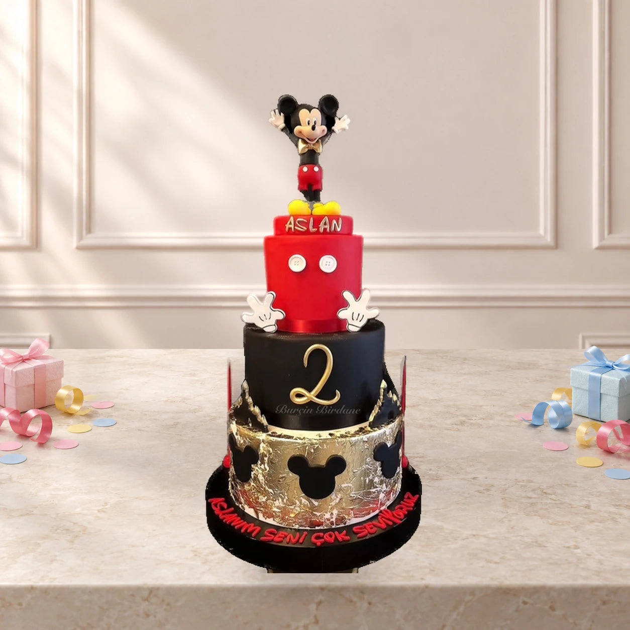 Mickey Mouse Üç Katlı Doğum Günü Pastası