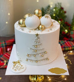 Altın Detaylı Yeni Yıl Özel Tasarım Pasta – Noel Süslemeli Yılbaşı Pastası