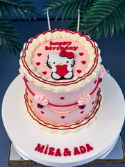 Hello Kitty Figürlü ve Kalp Detaylı Vintage Butik Pasta