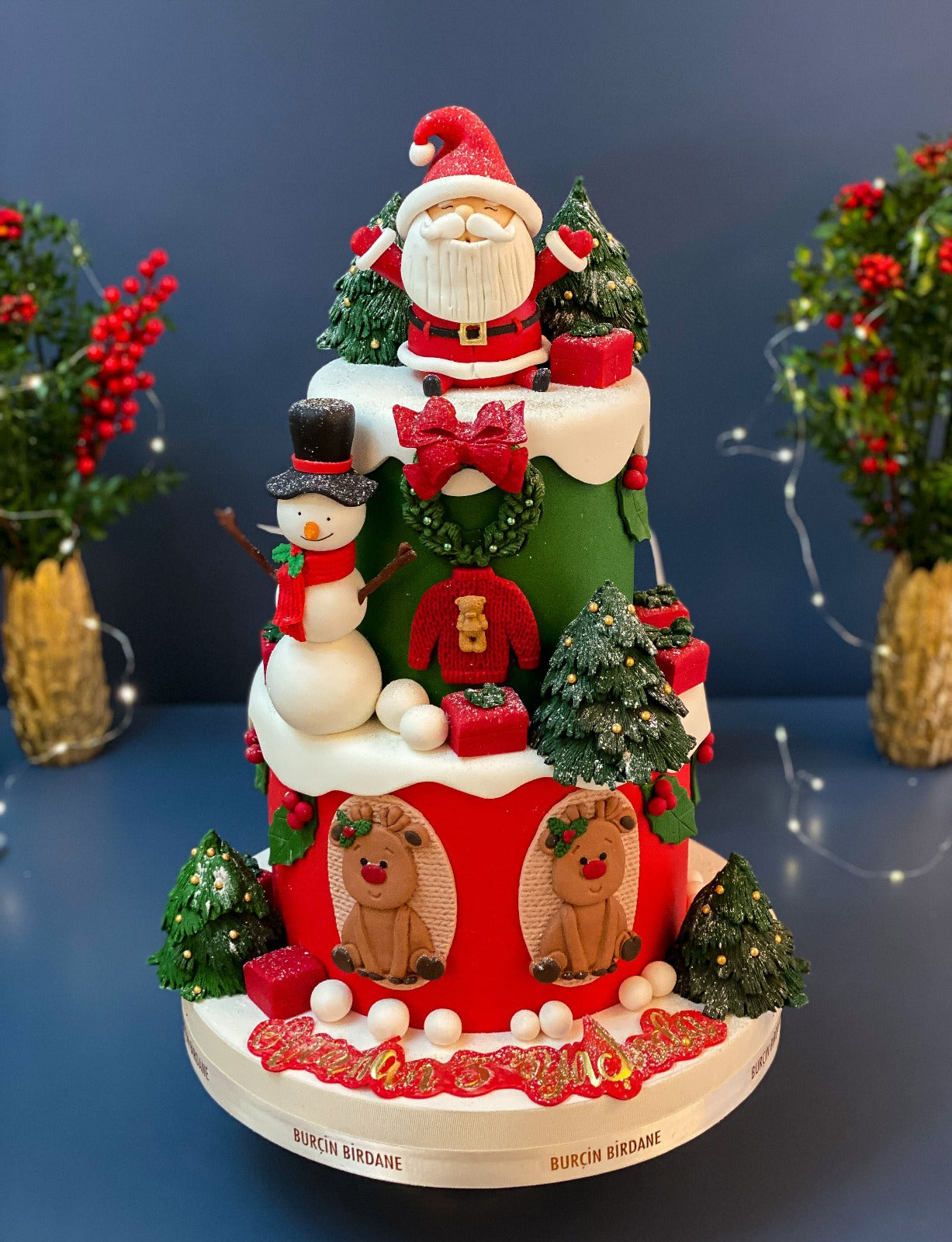 🎅 Özel Tasarım Yılbaşı Figürlü Pasta