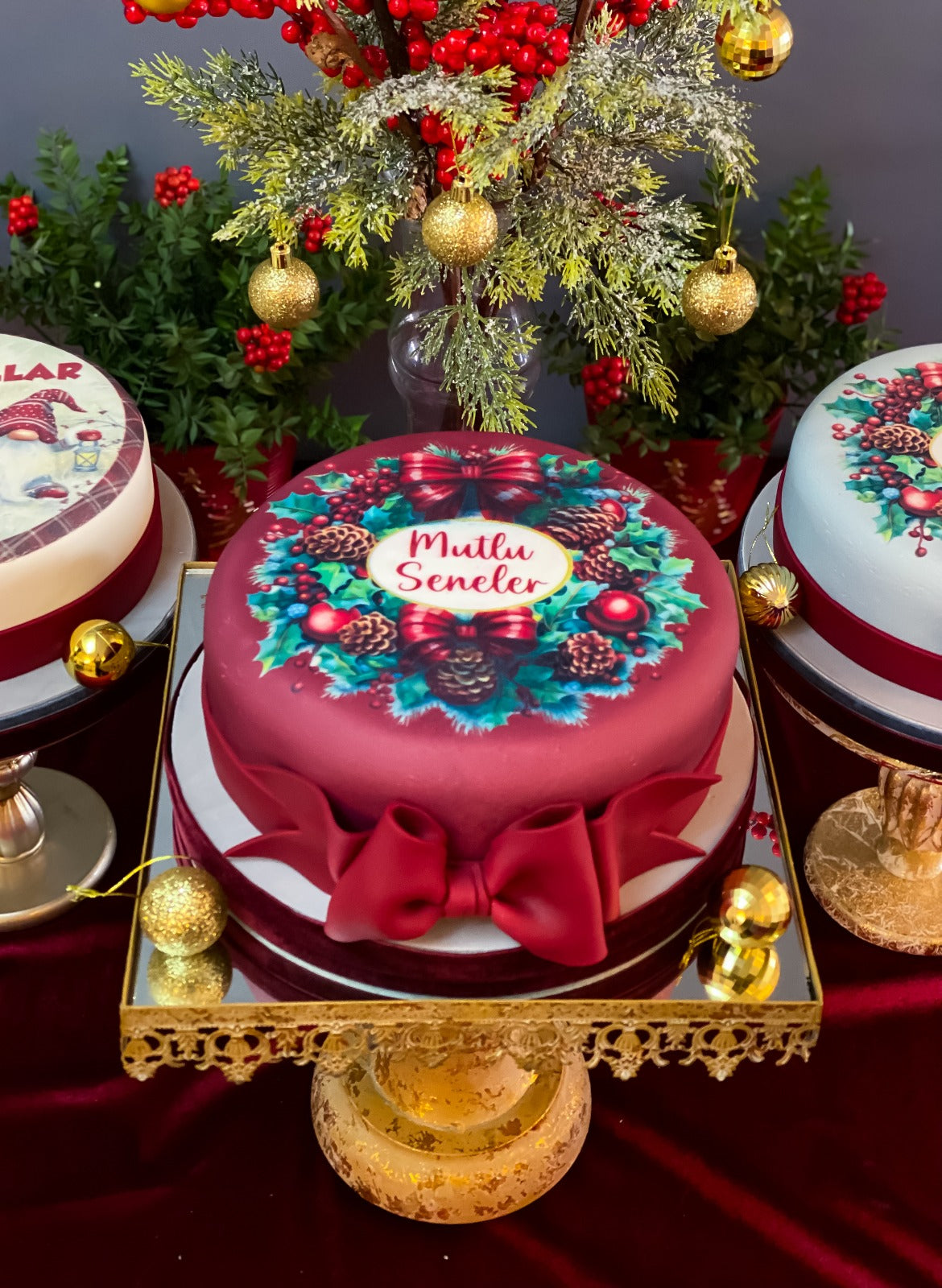 Bordo Detaylı Baskılı Yeni Yıl Pastası