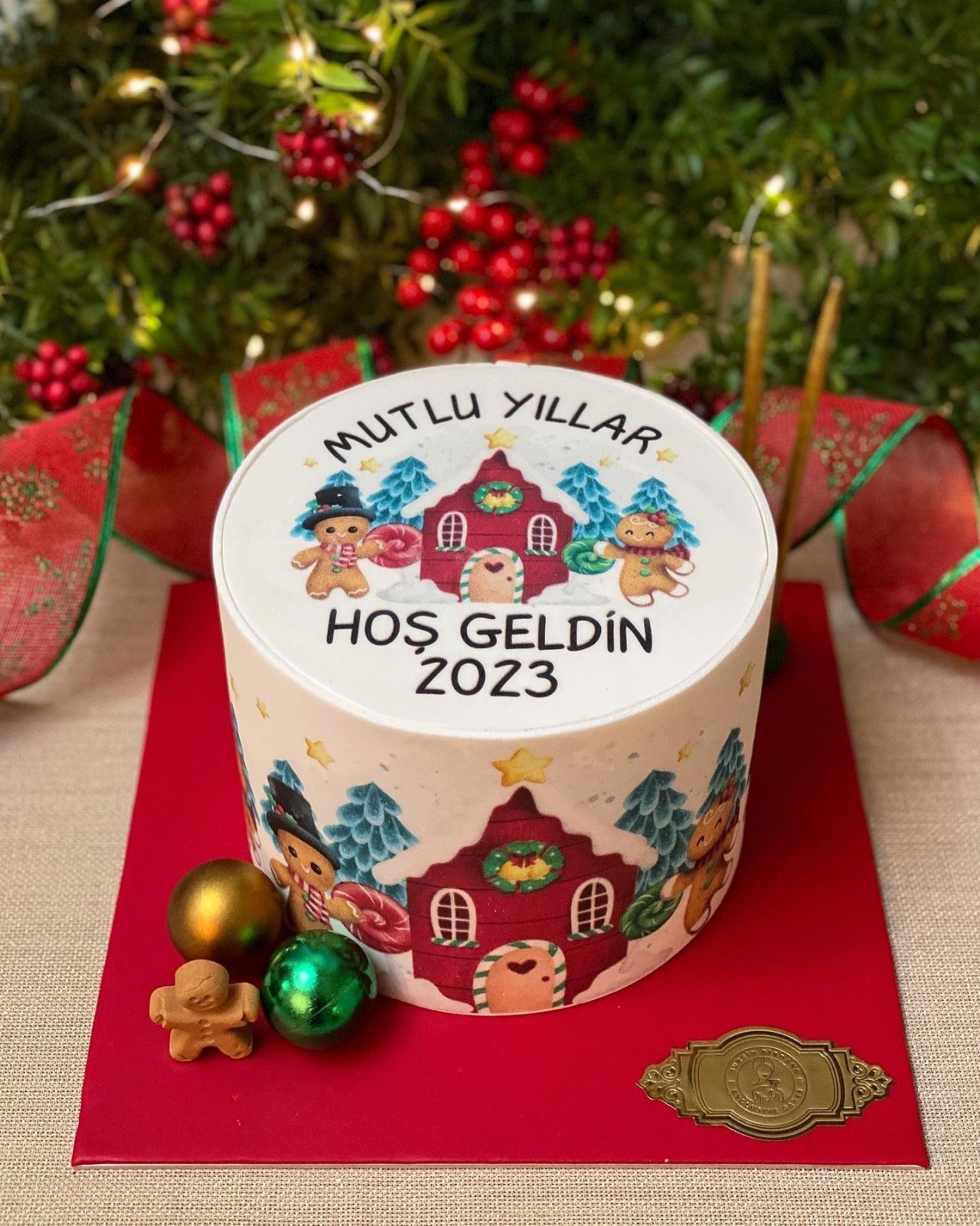 🎄 Gingerbread Yılbaşı Evi Tasarım Pasta