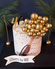 Altın Toplu Cheers to 40 Pastası