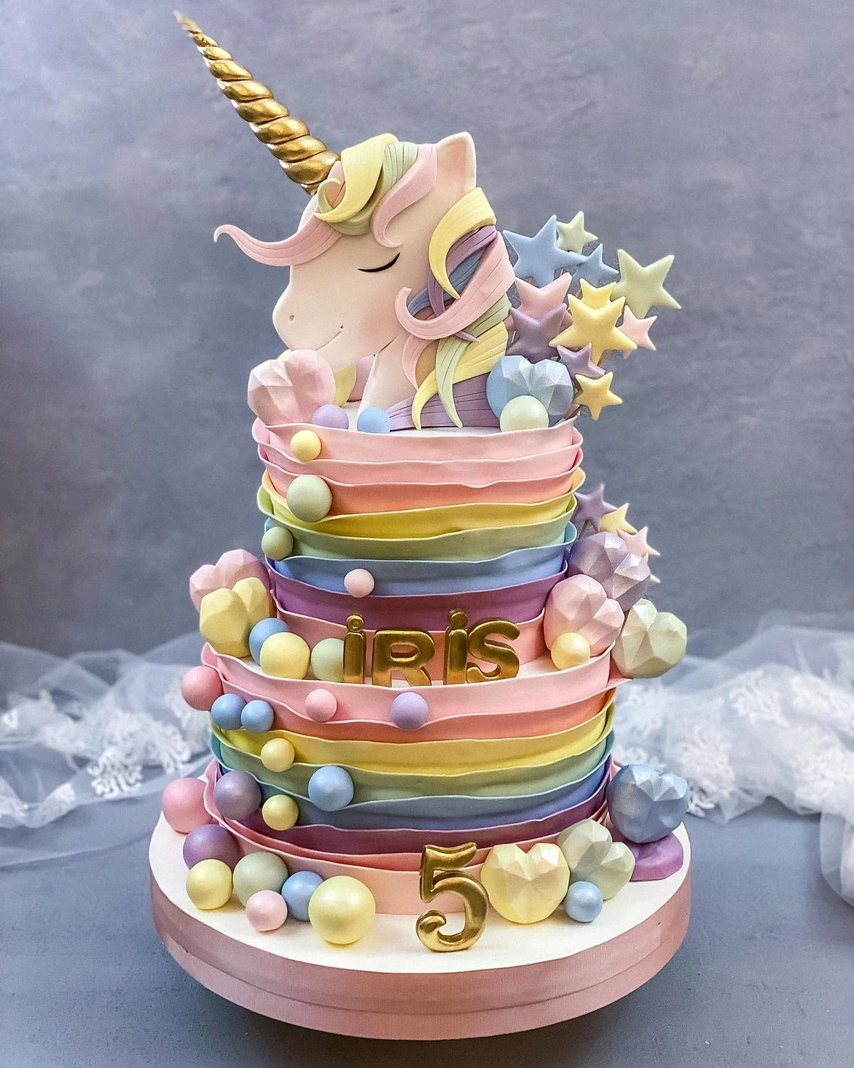 Altın Toplu İki Katlı Unicorn 5 Yaş Pastası