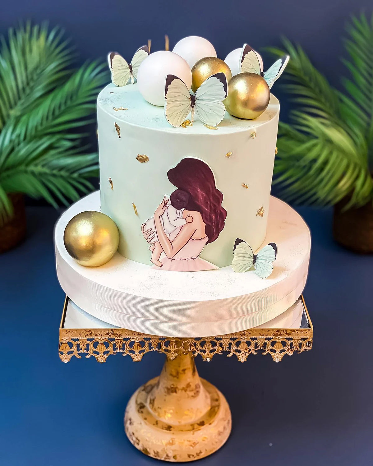 Anne Çizimli Yeşil ve Altın Baby Shower Pastası