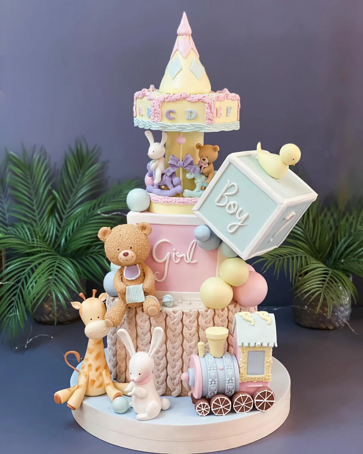 Atlıkarınca ve Oyuncaklı Pastel Baby Shower Pastası