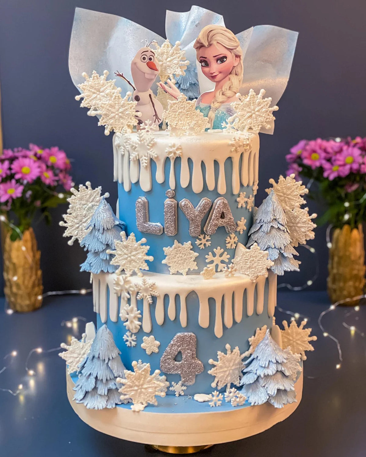 Elsa ve Olaflı İki Katlı Kış Pastası