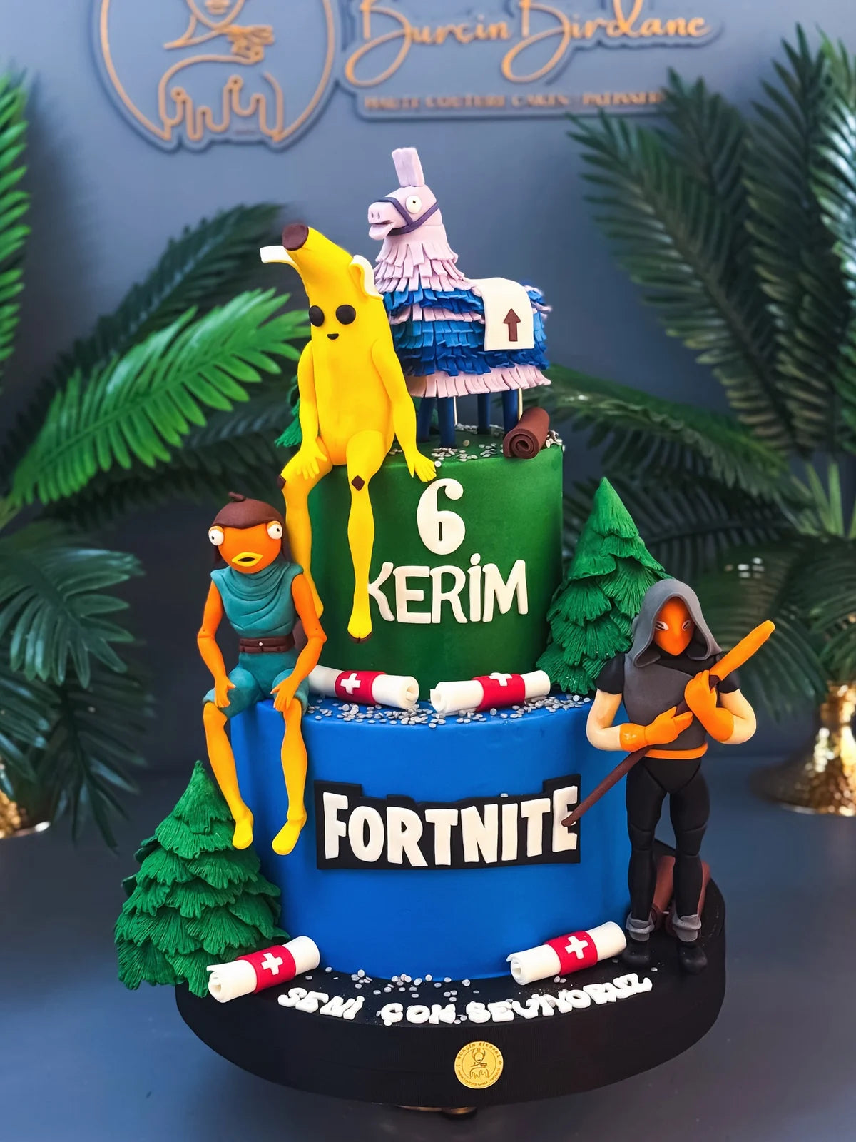 Fortnite Karakterli İki Katlı Orman Pastası