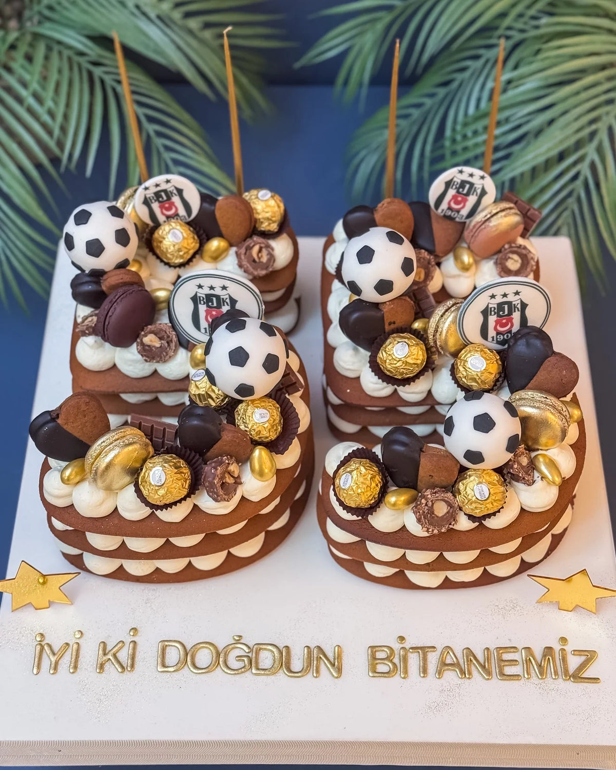 Futbol Toplu ve Çikolatalı 35 Rakam Pastası