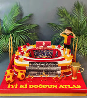 Futbolcu Figürlü Galatasaray Stadyumu Pastası
