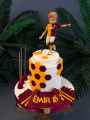 Galatasaray Formalı Çocuk Figürlü Pasta