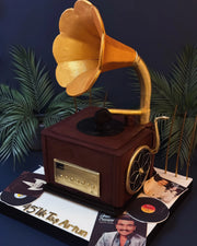 Gramofon Şeklinde Plaklı Pasta