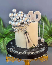 Gümüş Balonlu Beyaz 40 Yaş Pastası