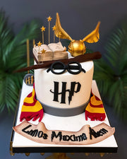 Harry Potter Gözlük ve Atkılı Beyaz Pasta