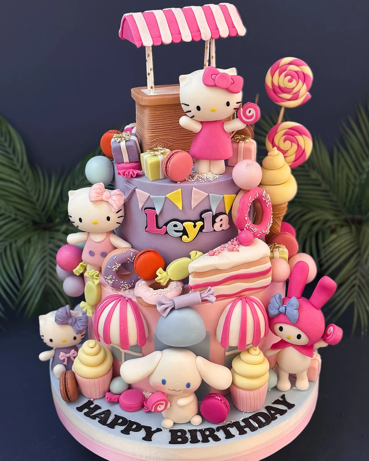 Hello Kitty Şekerci Dükkânı Pasta Tasarımı