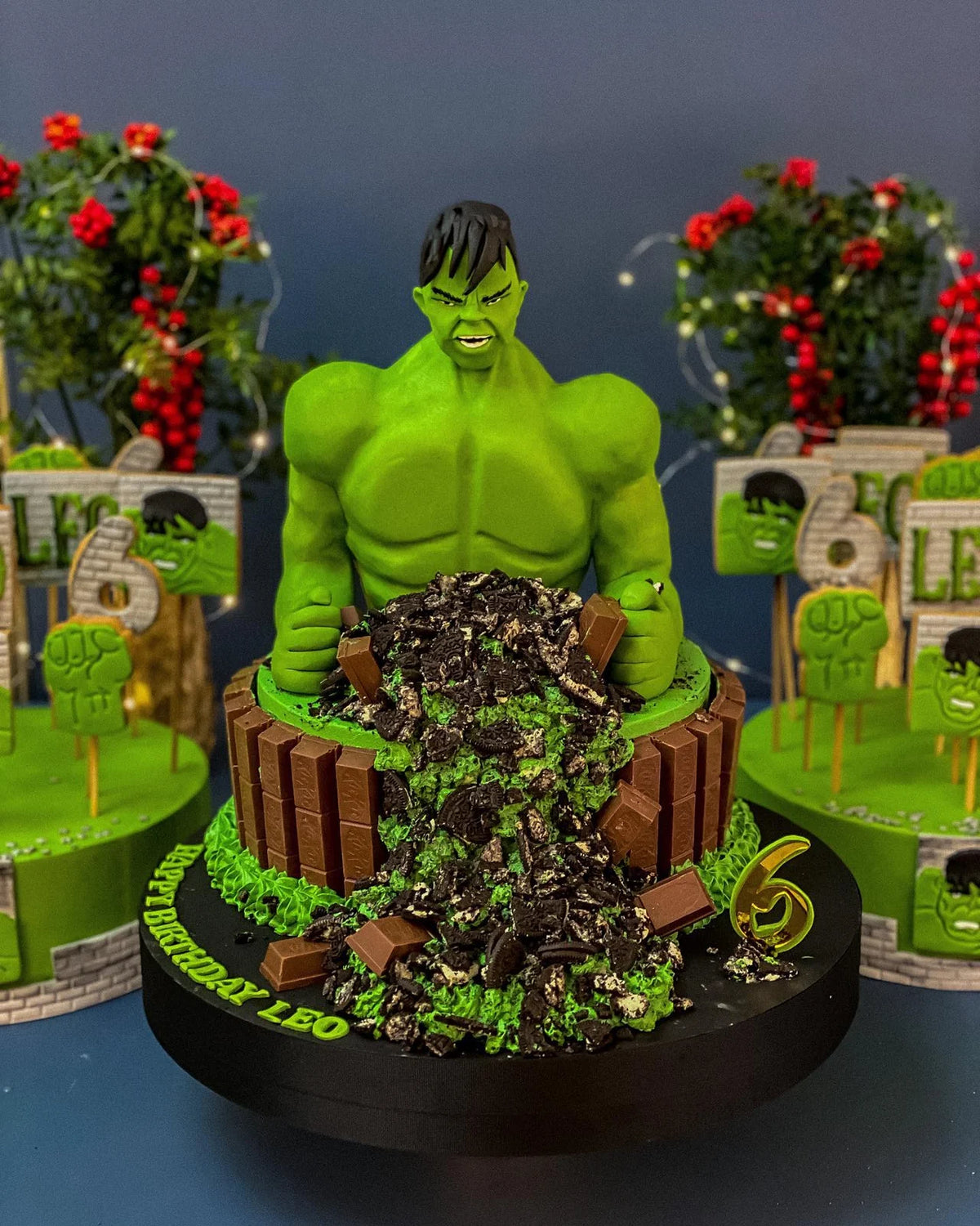 Hulk ve Yıkılan Duvar Temalı Pasta