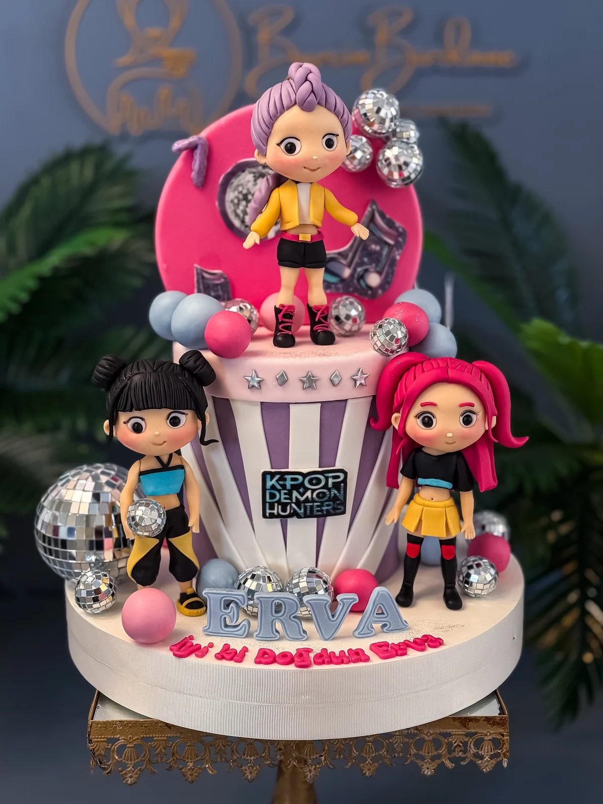 K-Pop ve Disko Toplu Popcorn Pastası