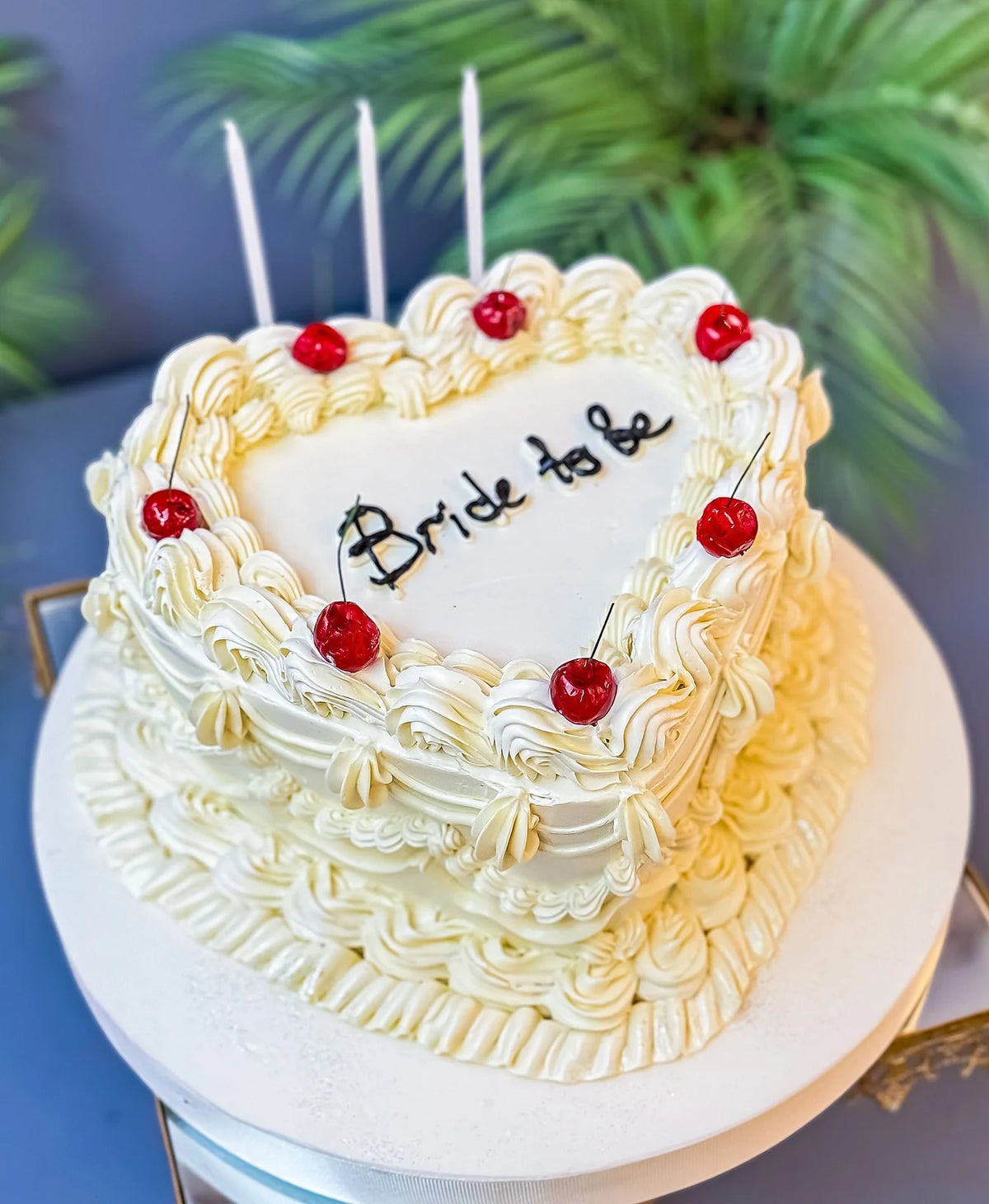 Kiraz Detaylı Bride to Be Kalp Pastası