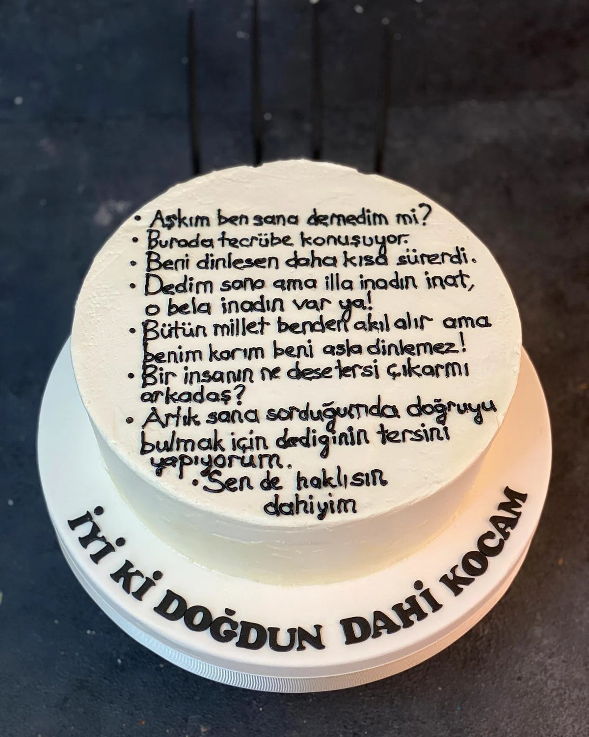 Liste Şeklinde Mesajlı Beyaz Pasta