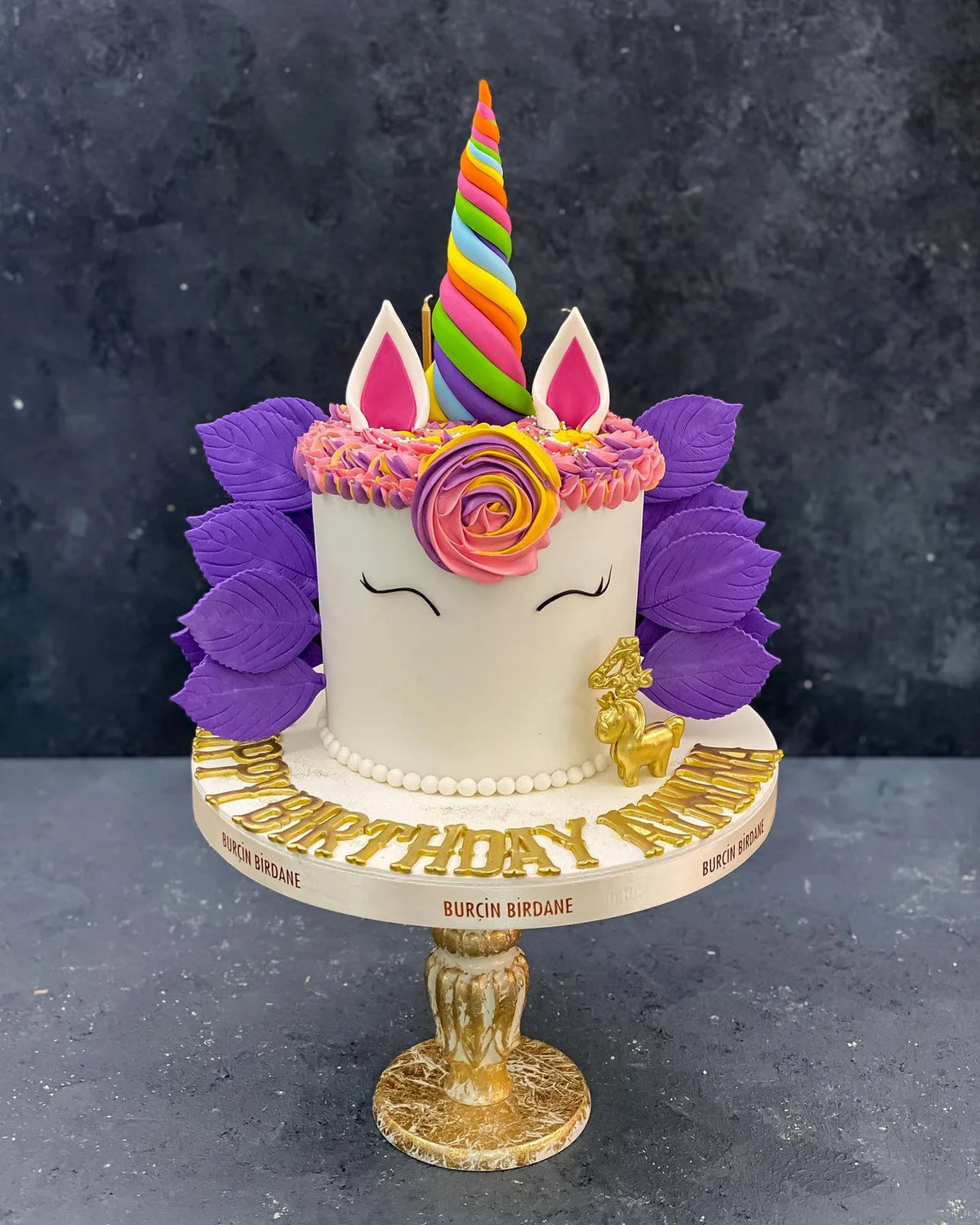 Mor Kanatlı Beyaz Unicorn Pastası