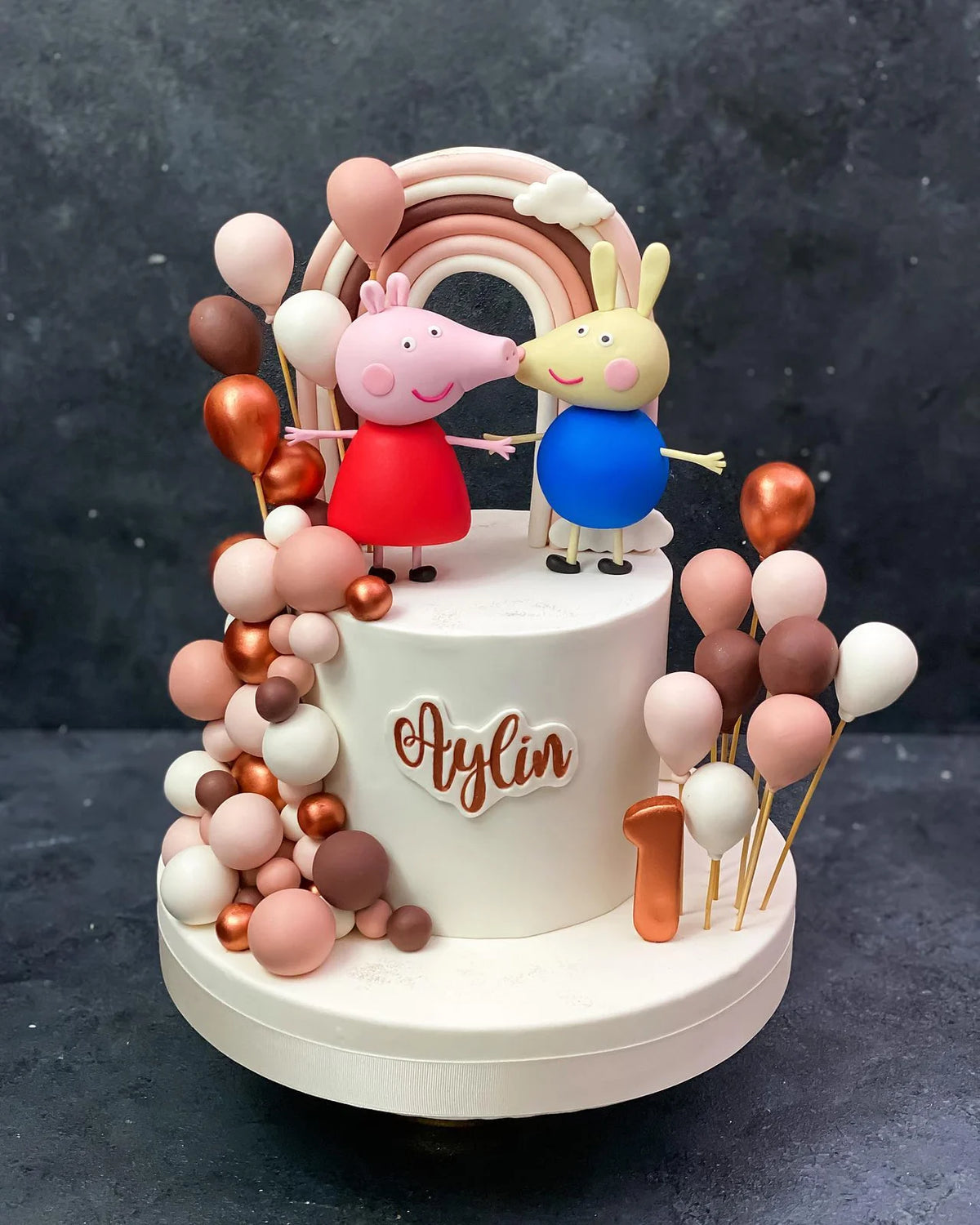 Peppa Pig ve Gökkuşağı 1 Yaş Pastası
