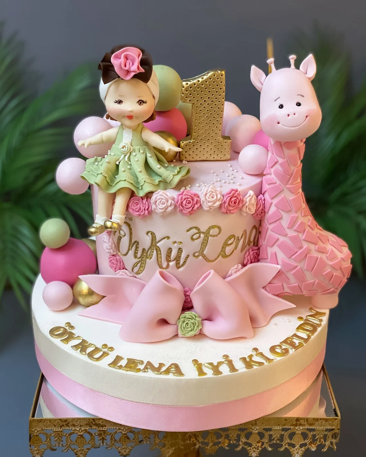 Peri ve Pembe Ejderhalı 1 Yaş Pastası