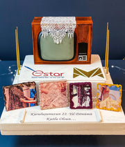 Retro Televizyon ve Fotoğraflı Kurumsal Pasta