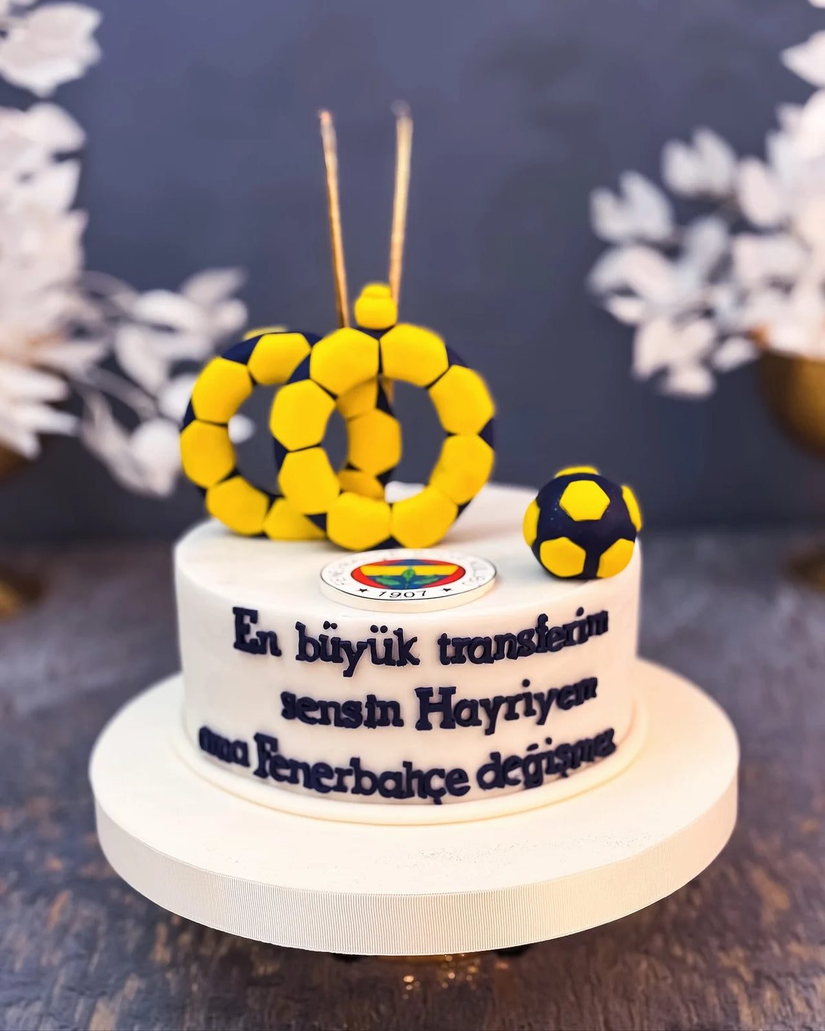 Sarı Lacivert Balonlu Mesajlı Taraftar Pastası