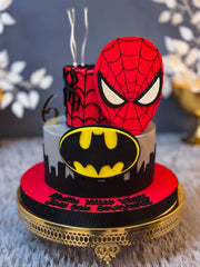 Spider-Man ve Batman Maskeli Pasta