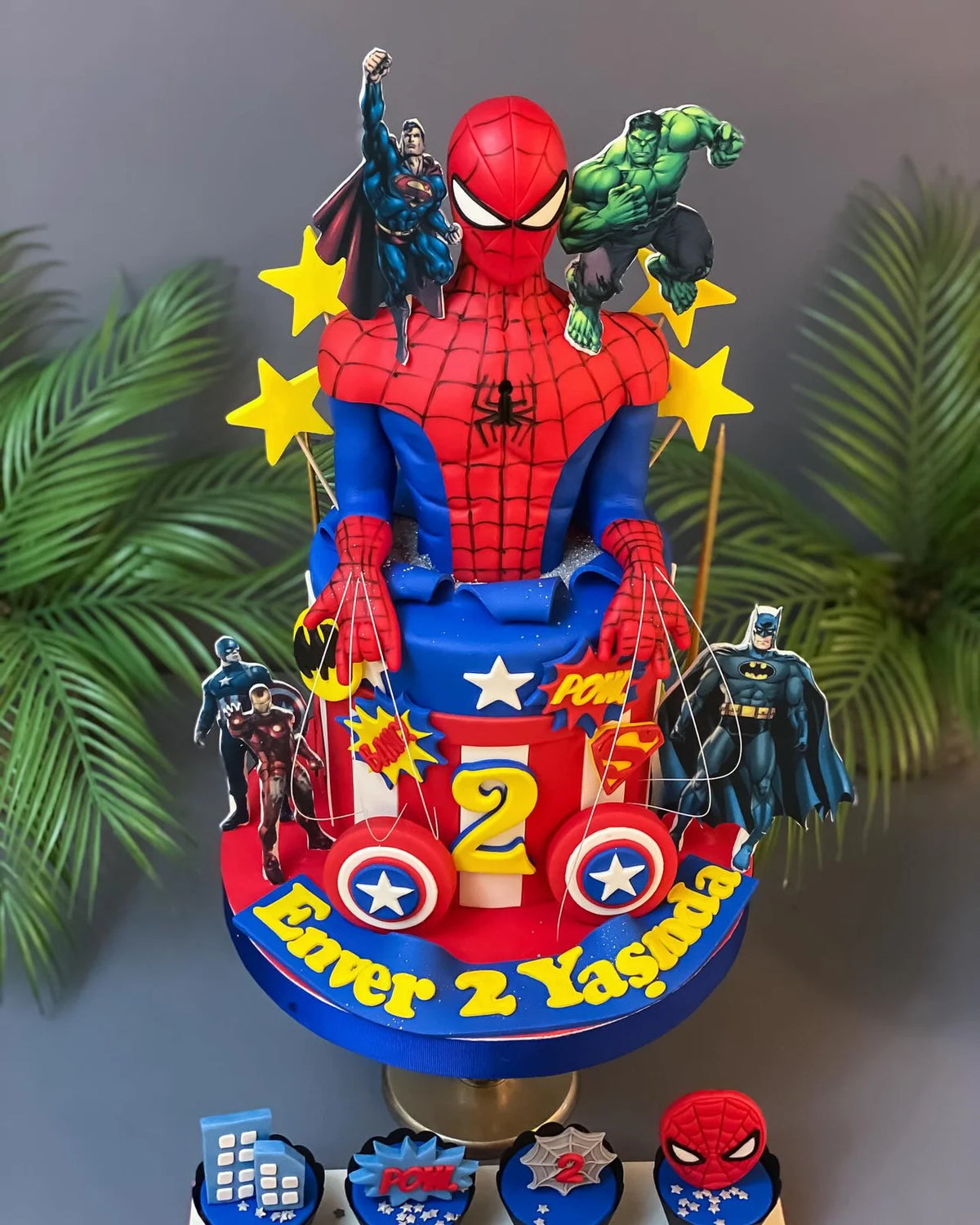 Spider-Man ve Süper Kahramanlar 2 Yaş Pastası