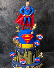 Superman Figürlü Mavi Şehir Pastası