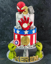 Thor Çekiçli Dört Katlı Avengers Pastası