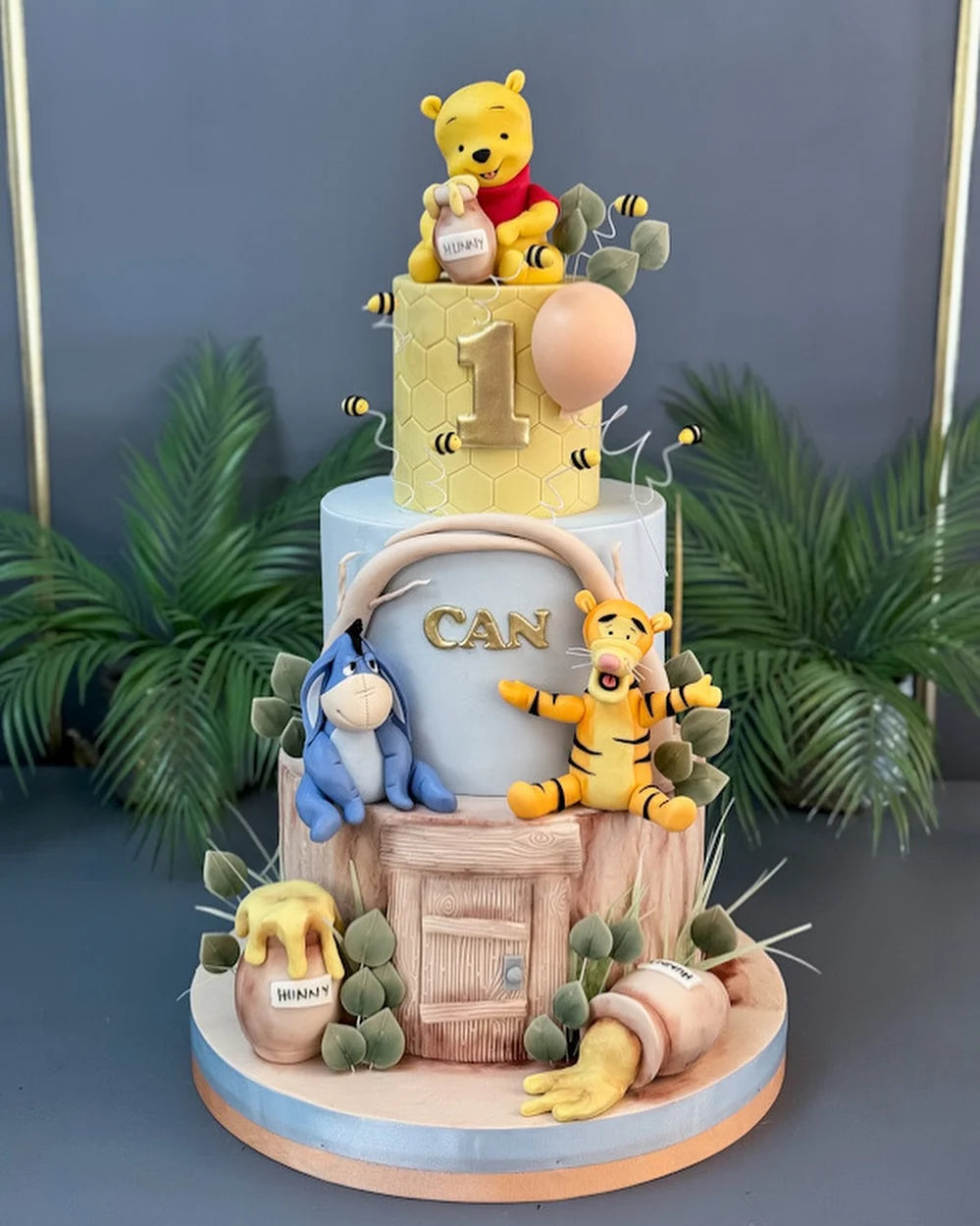 Winnie the Pooh ve Arkadaşları Üç Katlı Pasta