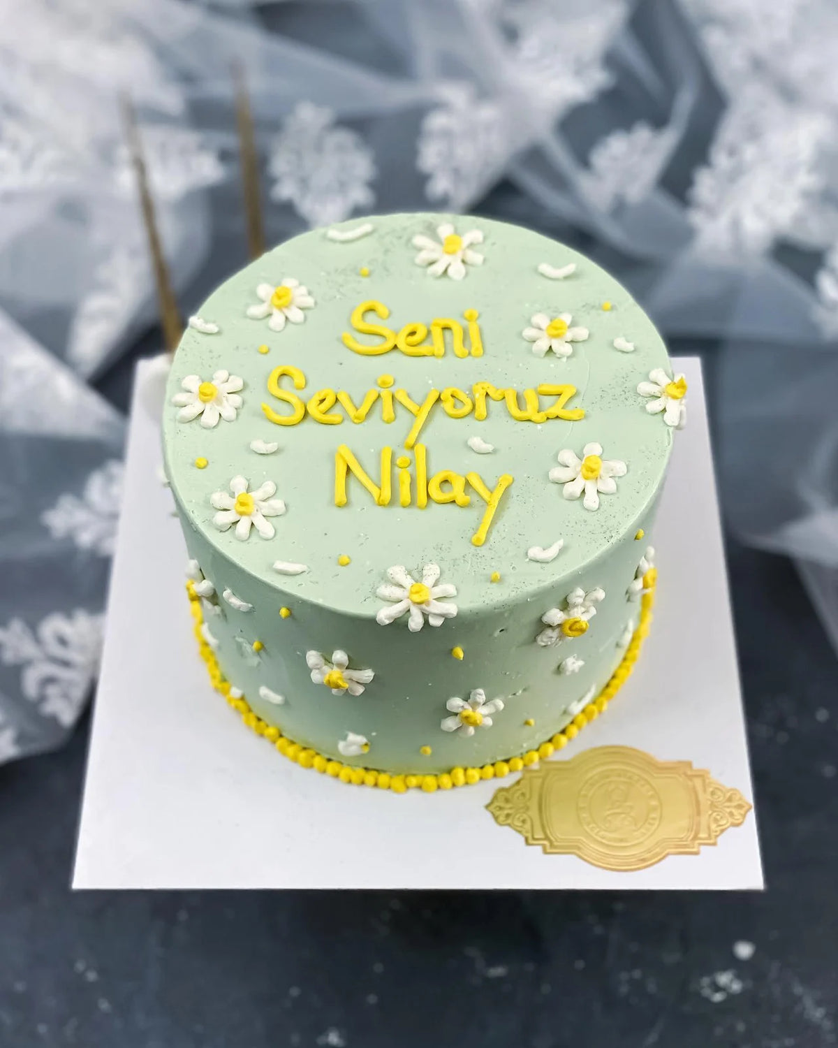 Yeşil Papatyalı Seni Seviyoruz Pastası