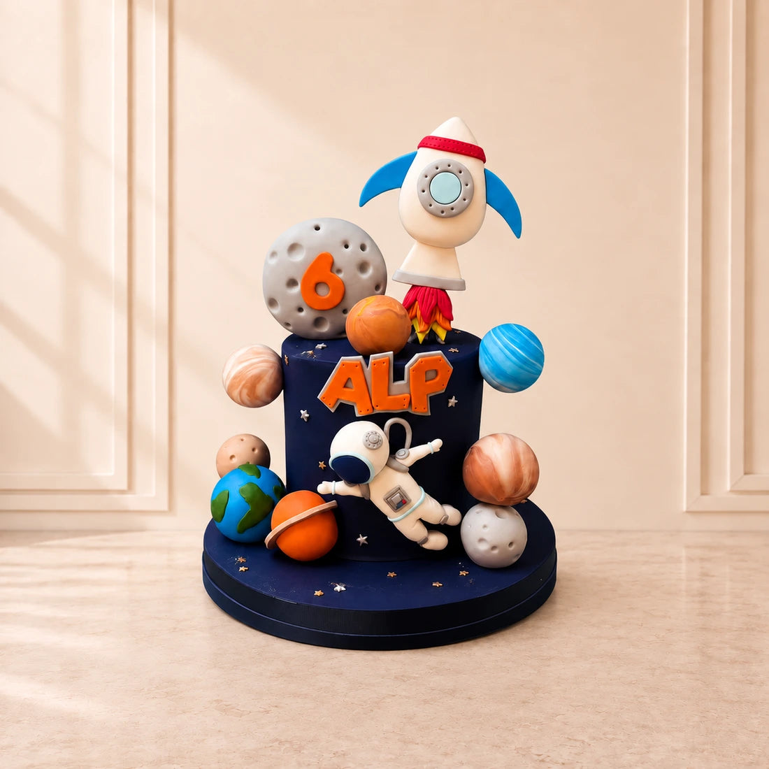 Astronot ve Uzay Temalı Roketli Pasta