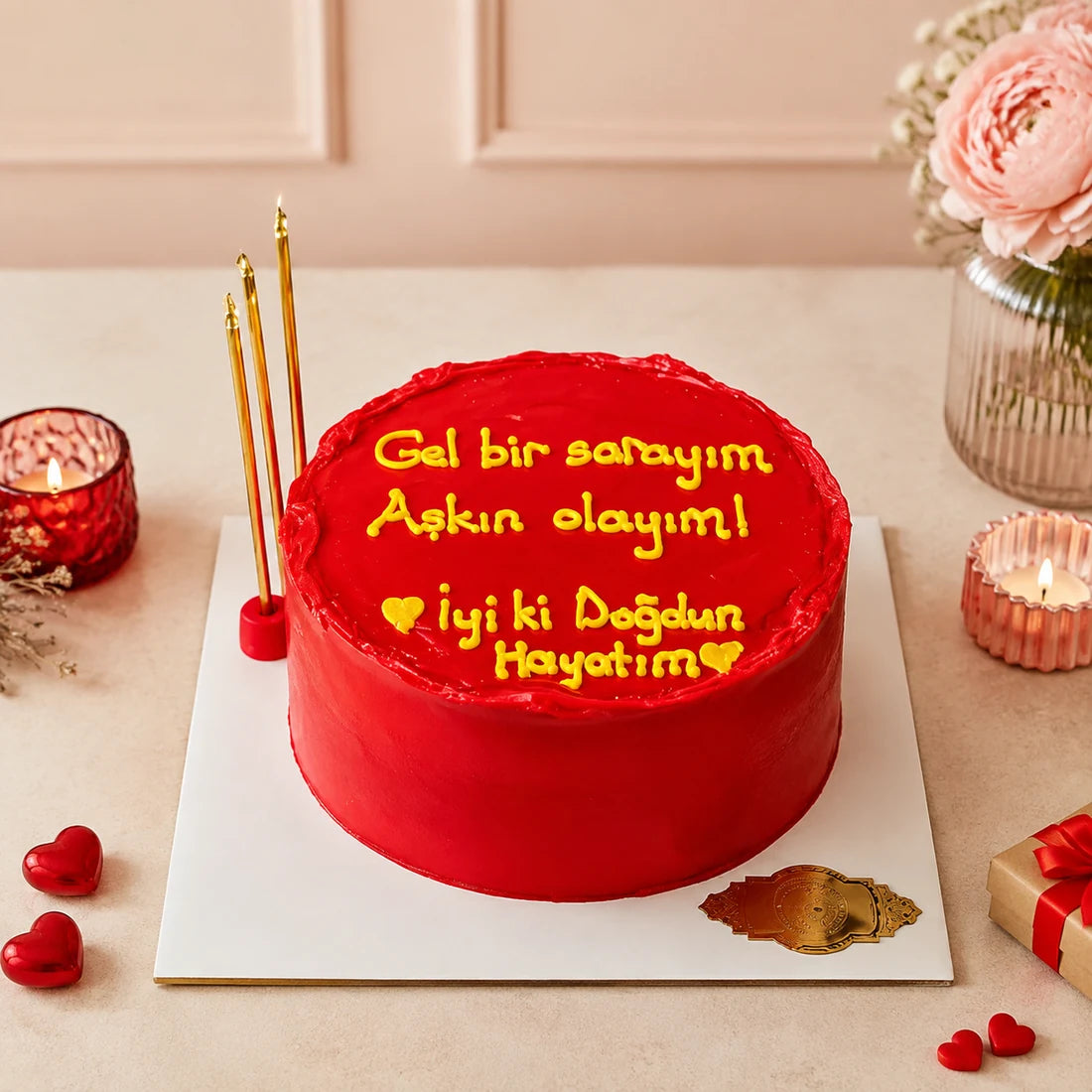 Kırmızı Sarı Yazılı Esprili Mesajlı Doğum Günü Pastası