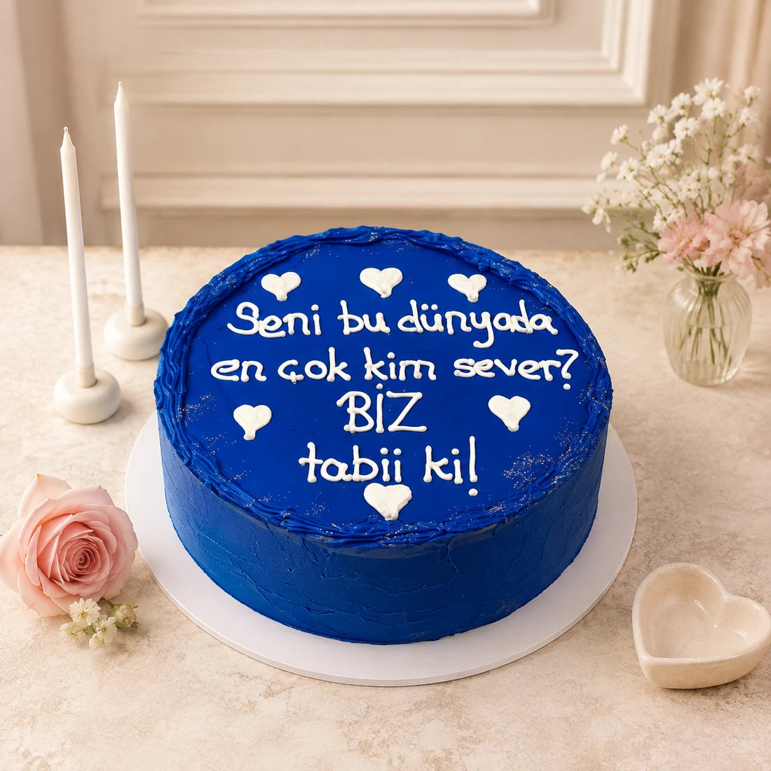 Mavi Beyaz Mesajlı Pasta