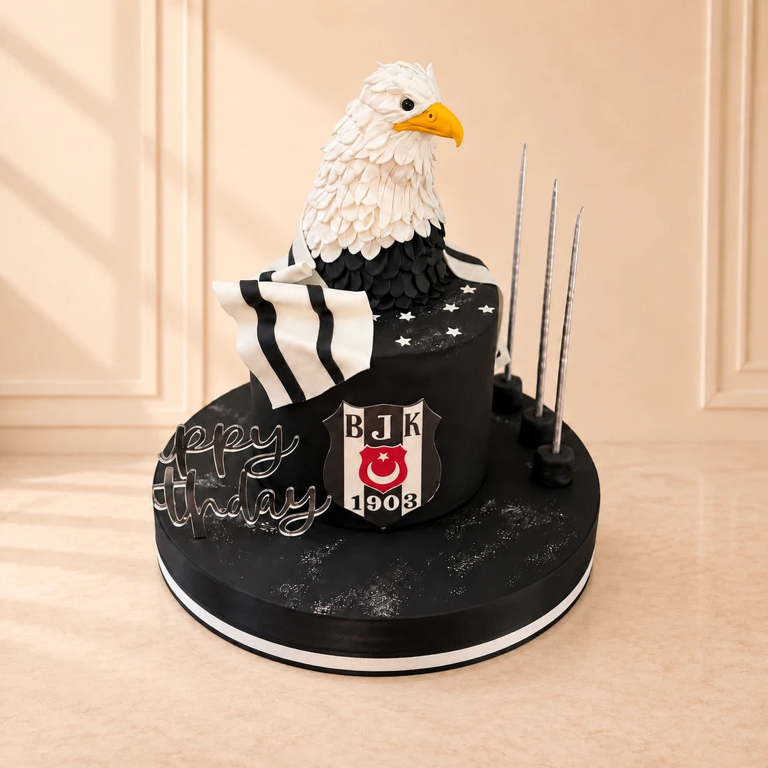 Beşiktaş Doğum Günü Pastası